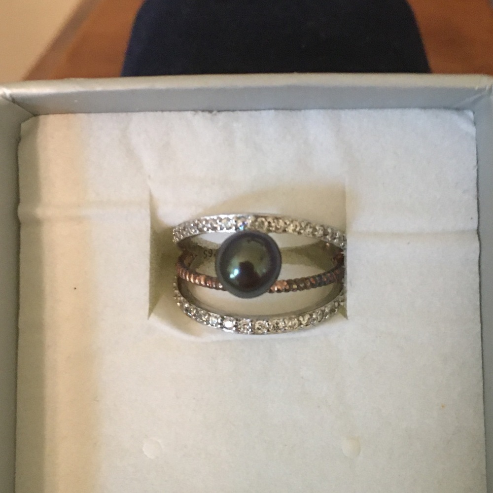 Black Pearl set in silver.